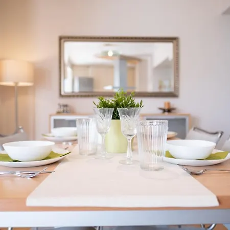 Spacious In The Center Apartment Plovdiv