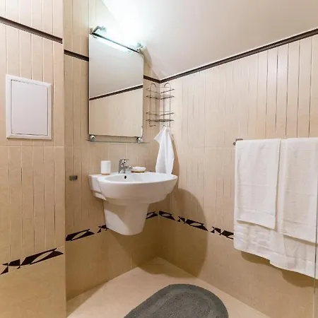 Apartment Spacious In The Center